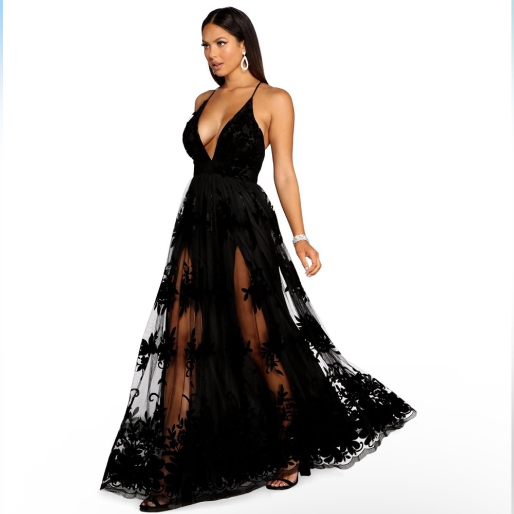 NWOT Windsor Morgan Formal Flocked Velvet Black Dress - Small